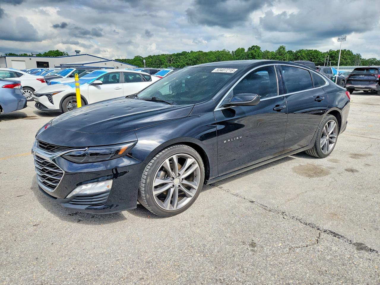 Salvage Chevrolet Malibu Image