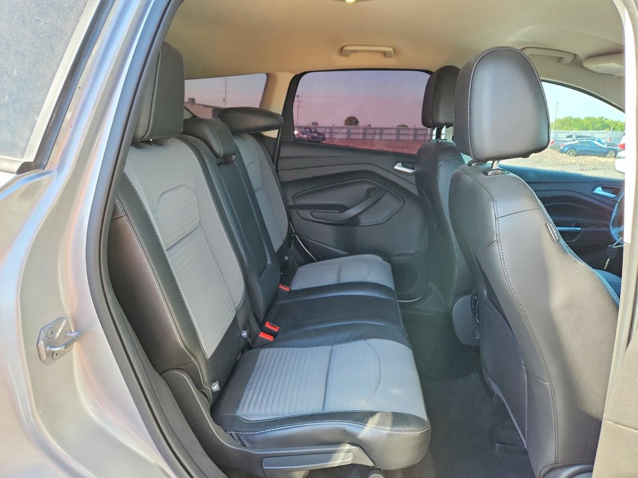 Ford Escape Se