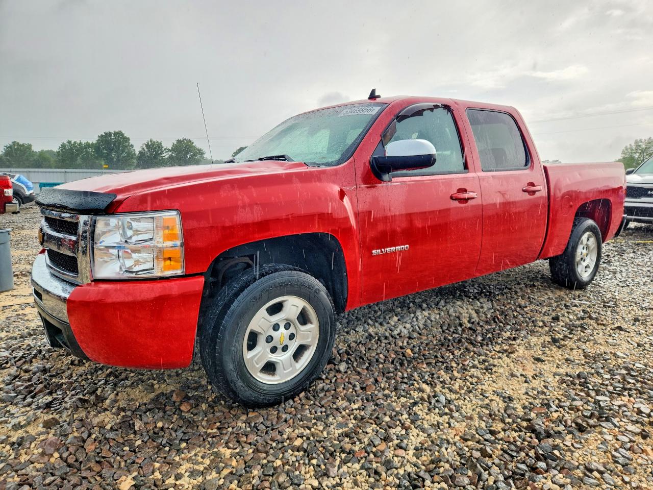 Salvage Chevrolet Silverado Image