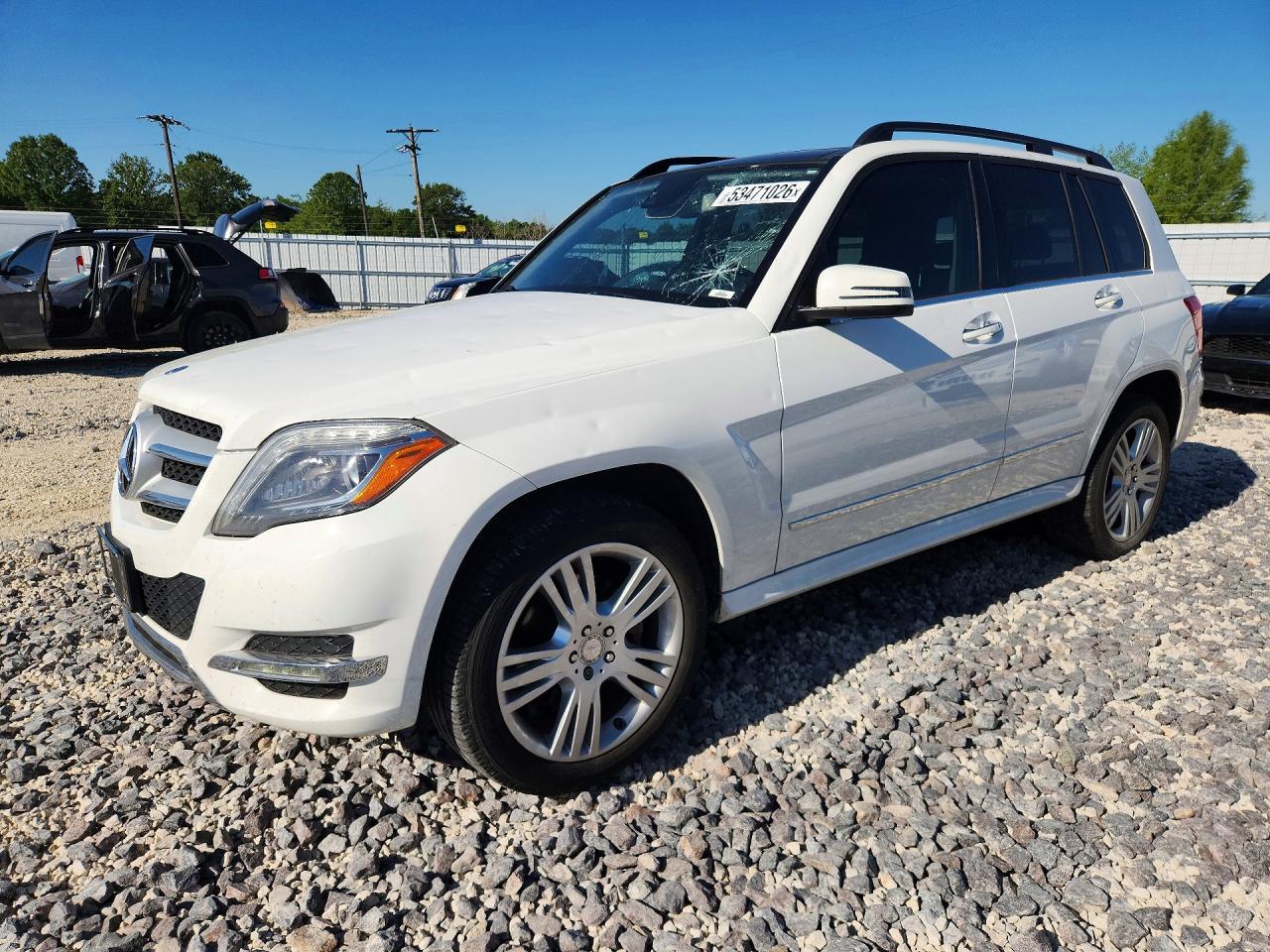 Salvage Mercedes-Benz GLK Image