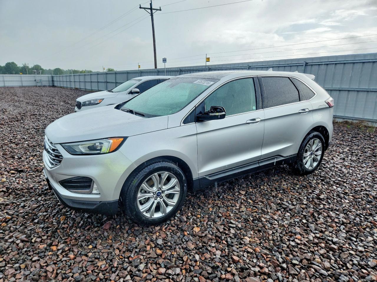 Salvage Ford Edge Image
