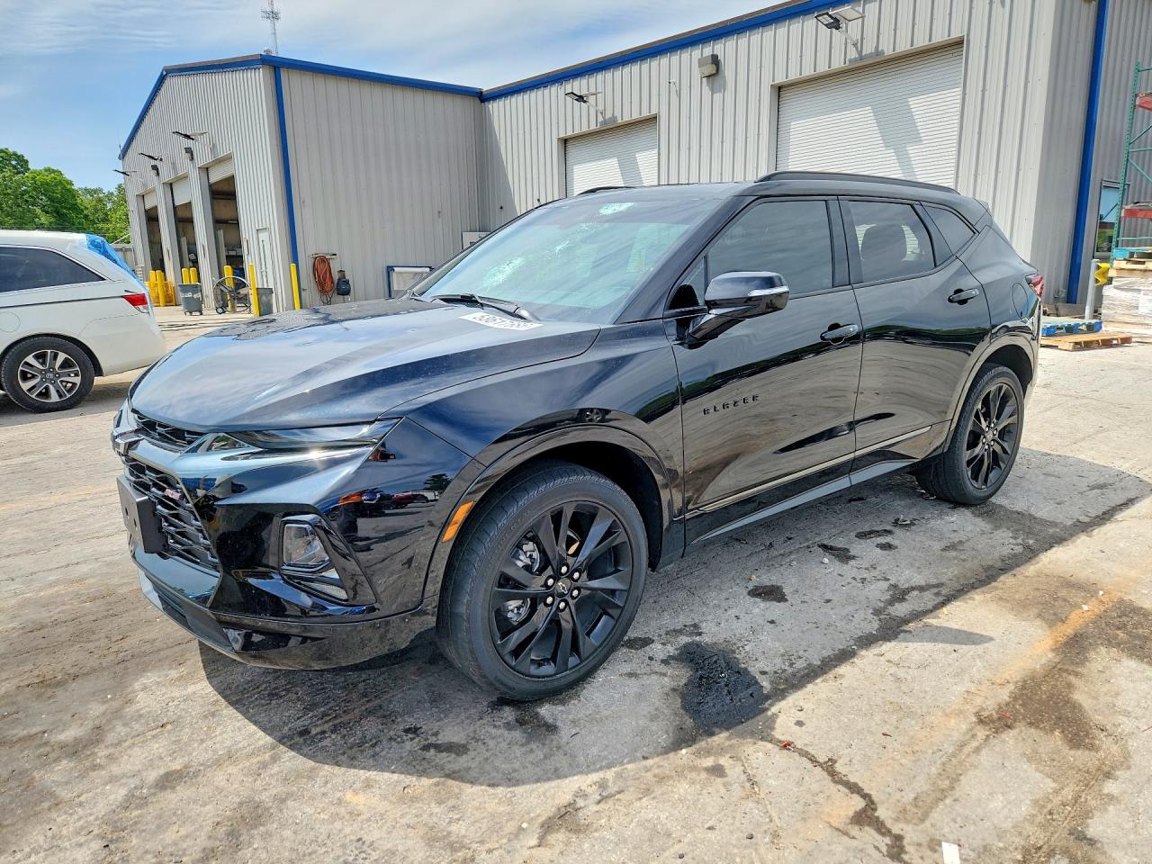 Salvage Chevrolet Blazer Image