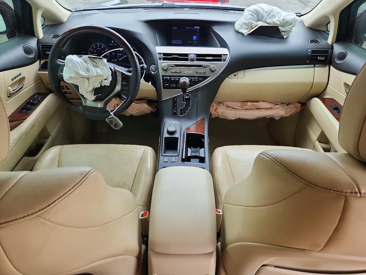 Lexus RX Base