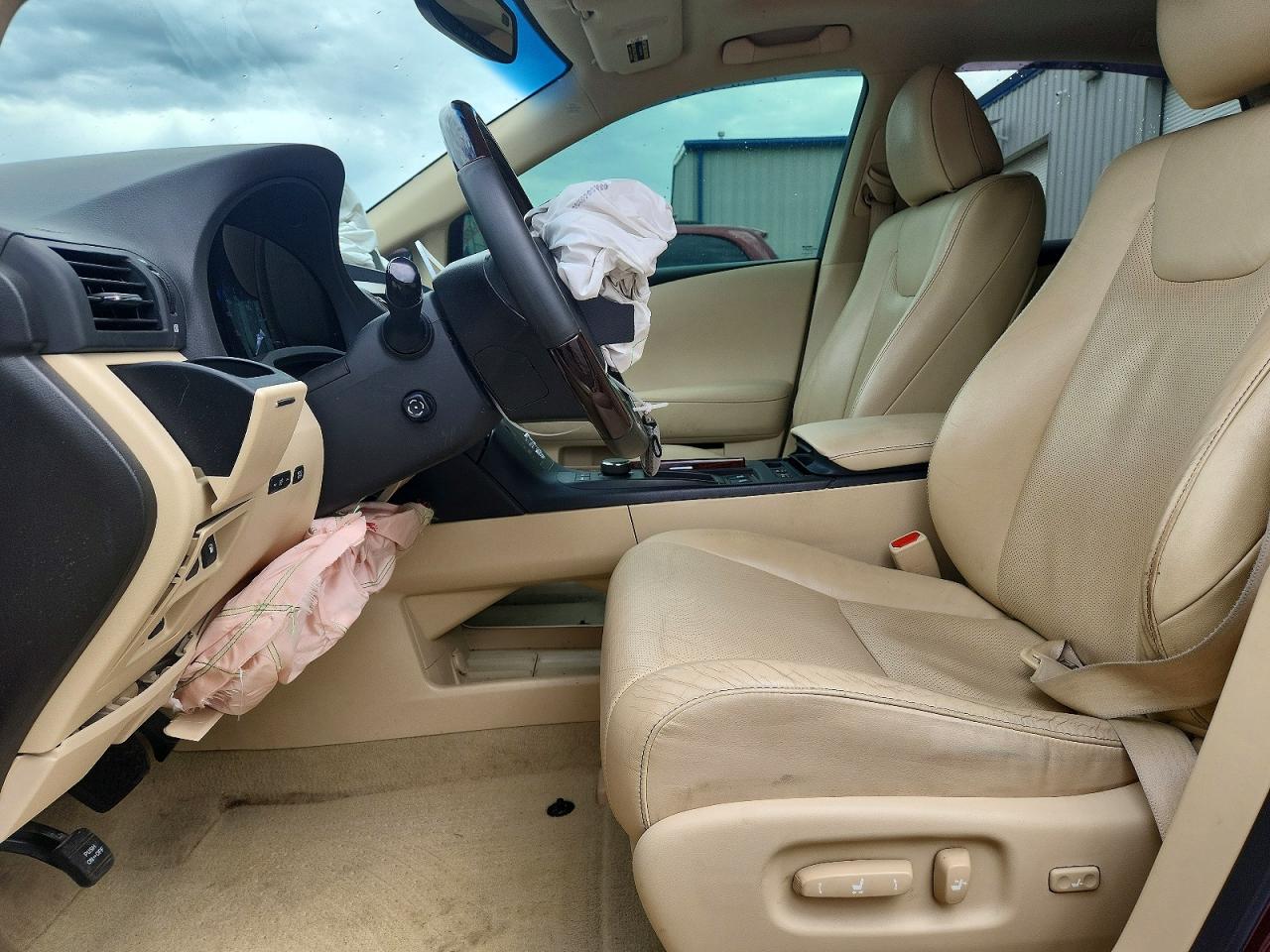 Lexus RX Base