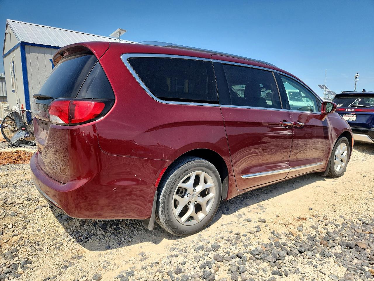 Chrysler Pacifica Touring L