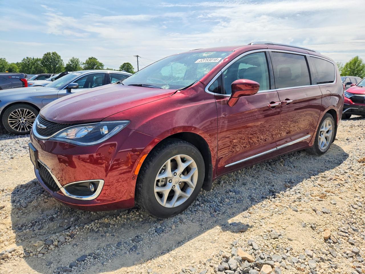 Salvage Chrysler Pacifica Image