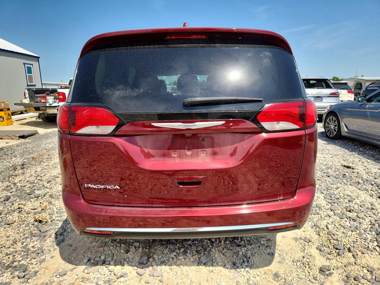 Chrysler Pacifica Touring L