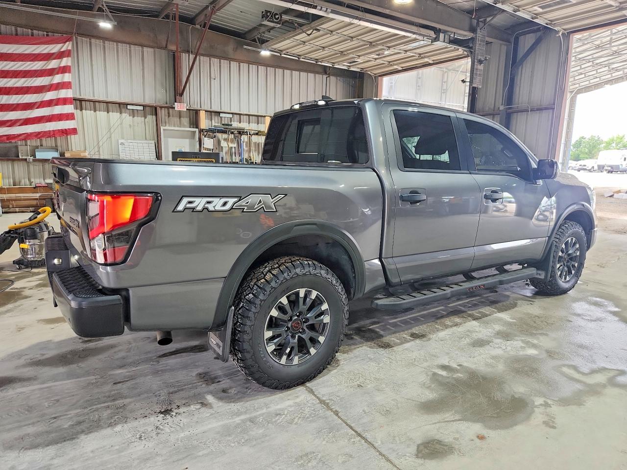 Nissan Titan Pro-4x