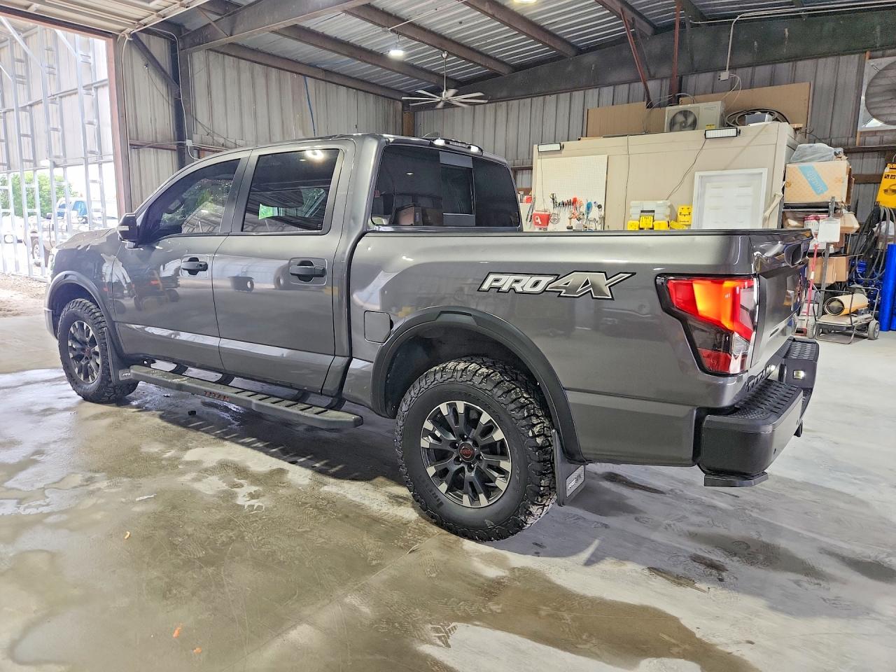 Nissan Titan Pro-4x