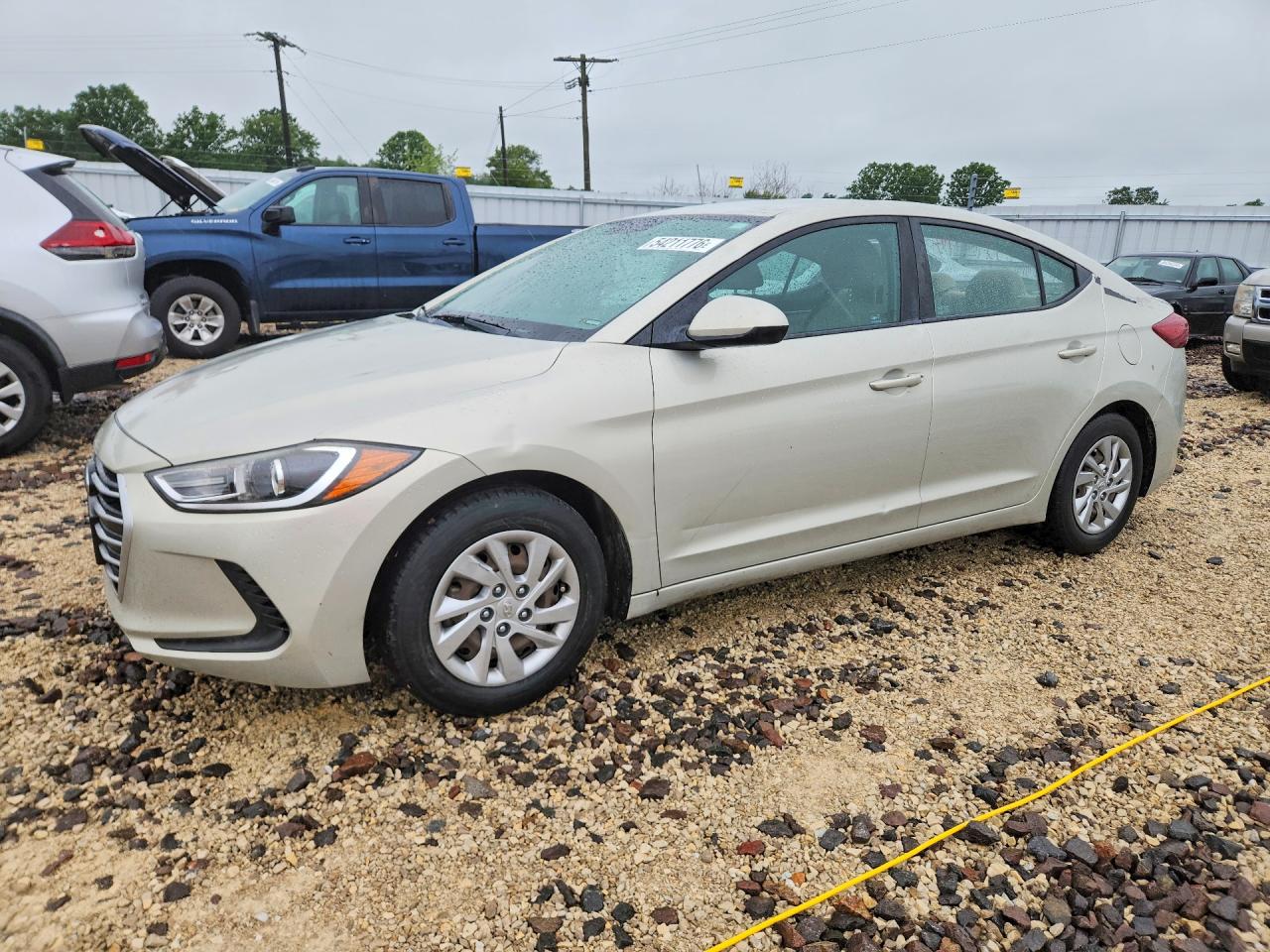 Salvage Hyundai ELANTRA Image