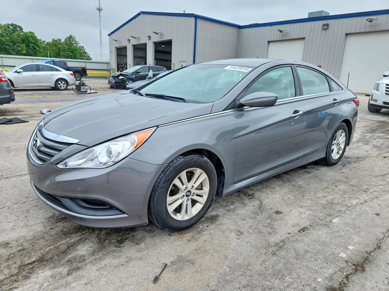 Salvage Hyundai SONATA Image