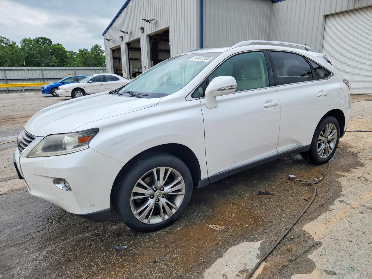 Salvage Lexus RX Image