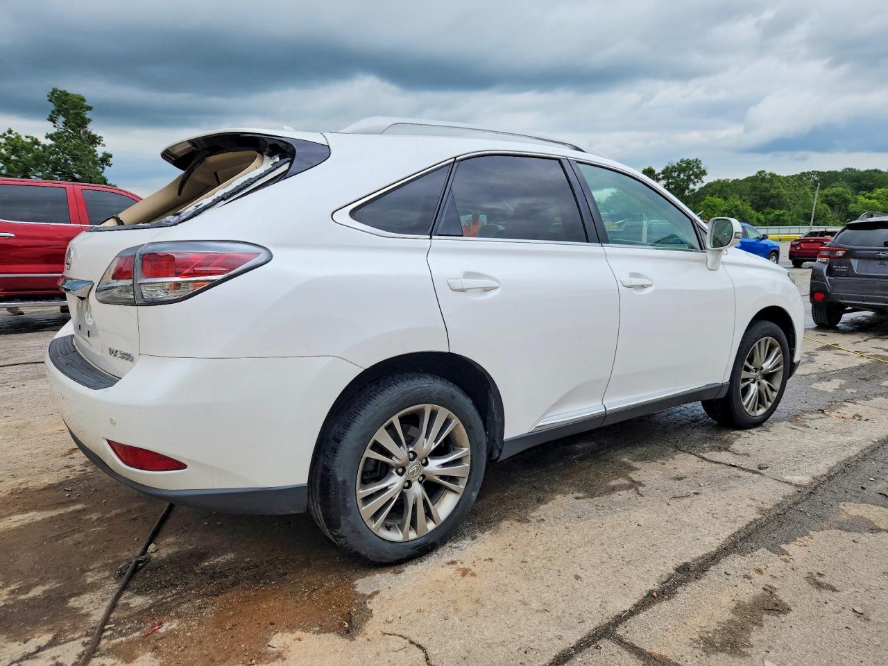 Lexus RX Base