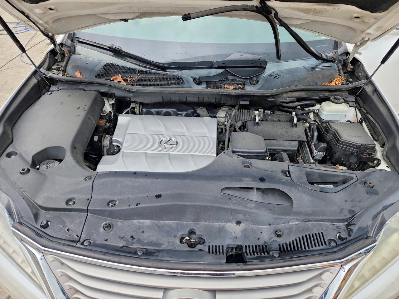 Lexus RX Base