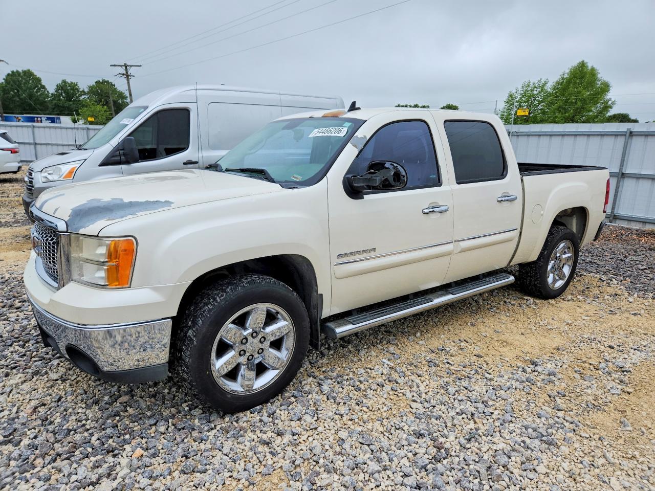 Salvage GMC Sierra Image