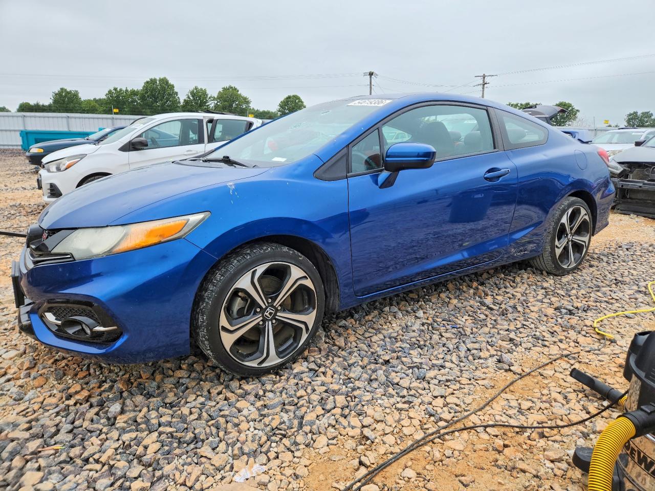 Salvage Honda Civic Image