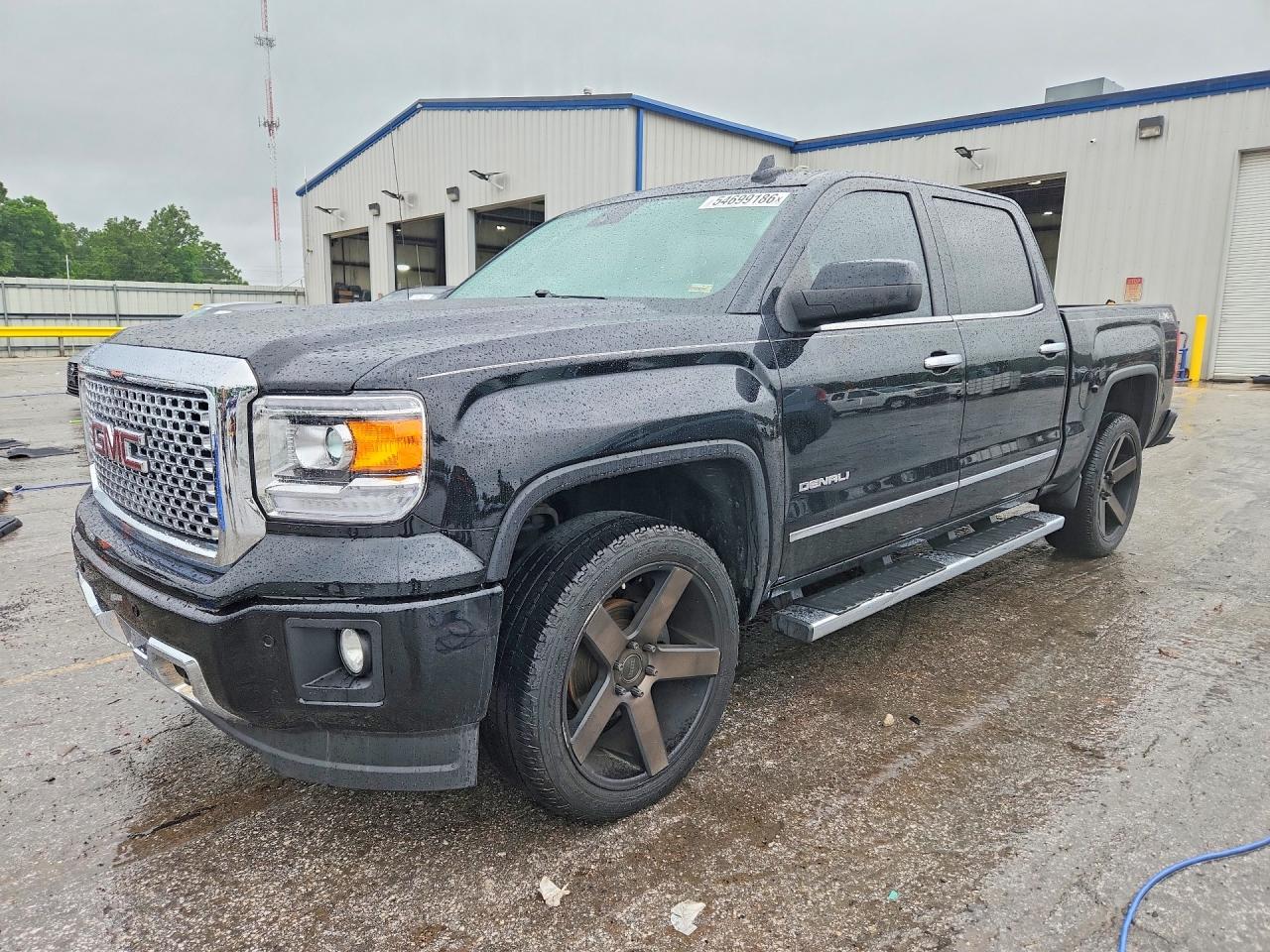 Salvage GMC Sierra Image