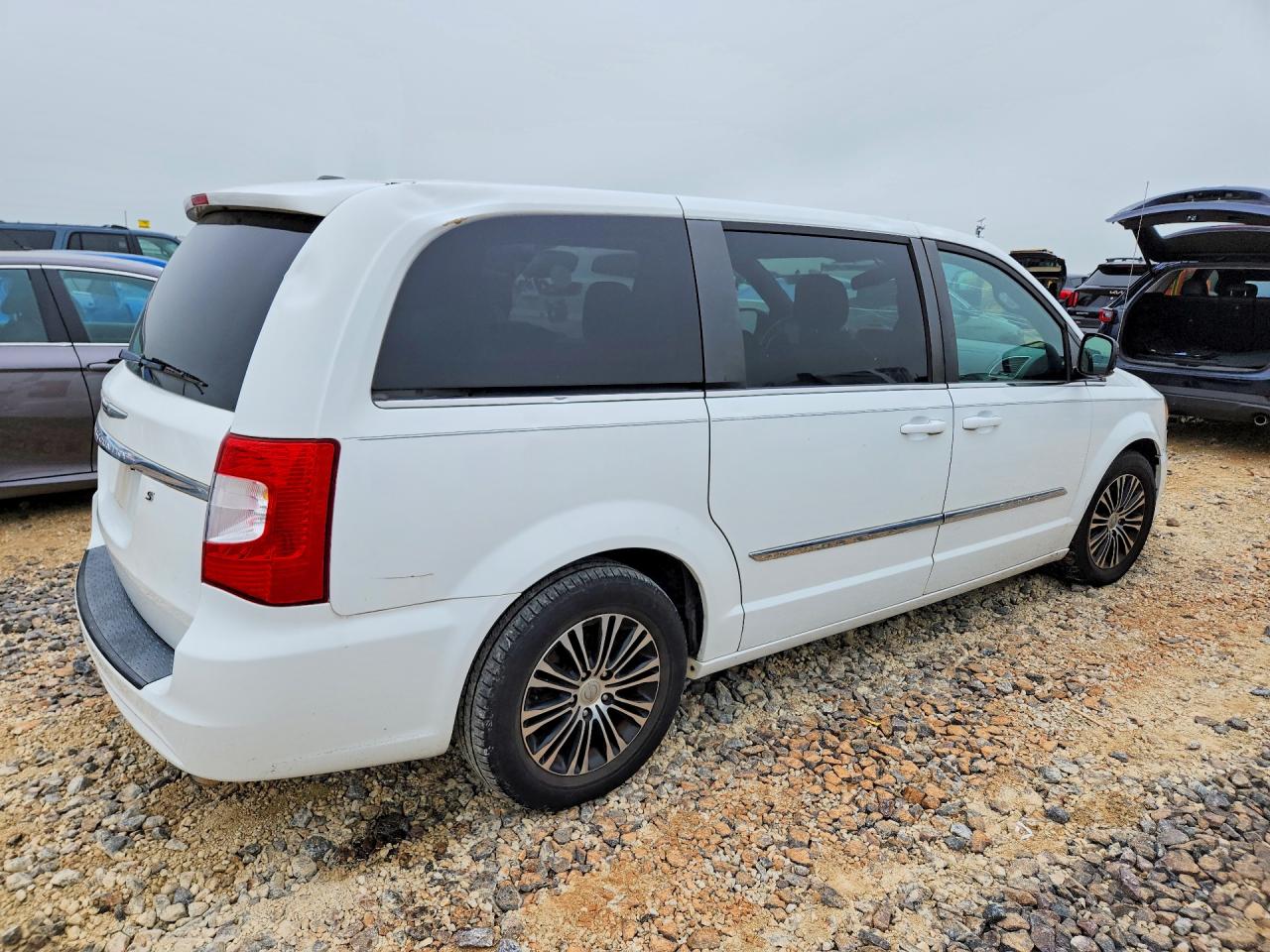 Chrysler Minivan S