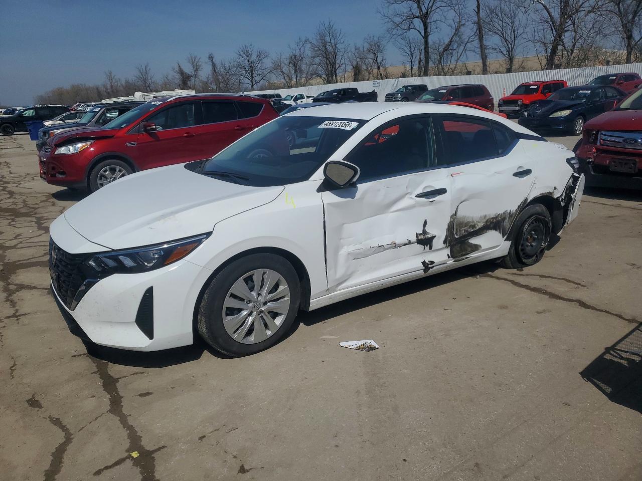 Salvage Nissan Sentra Image