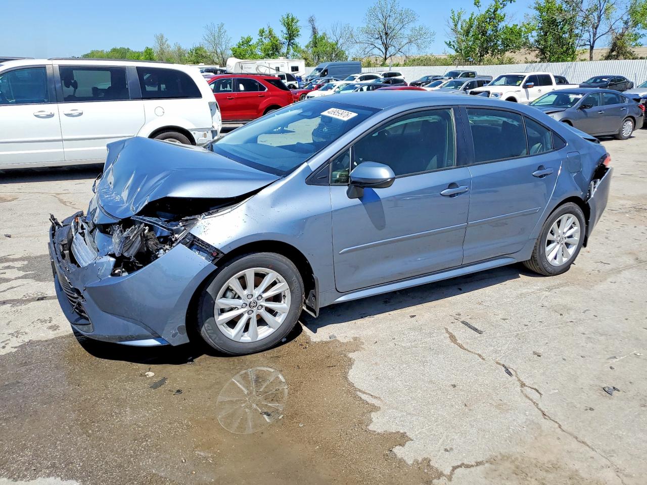 Salvage Toyota Corolla Image