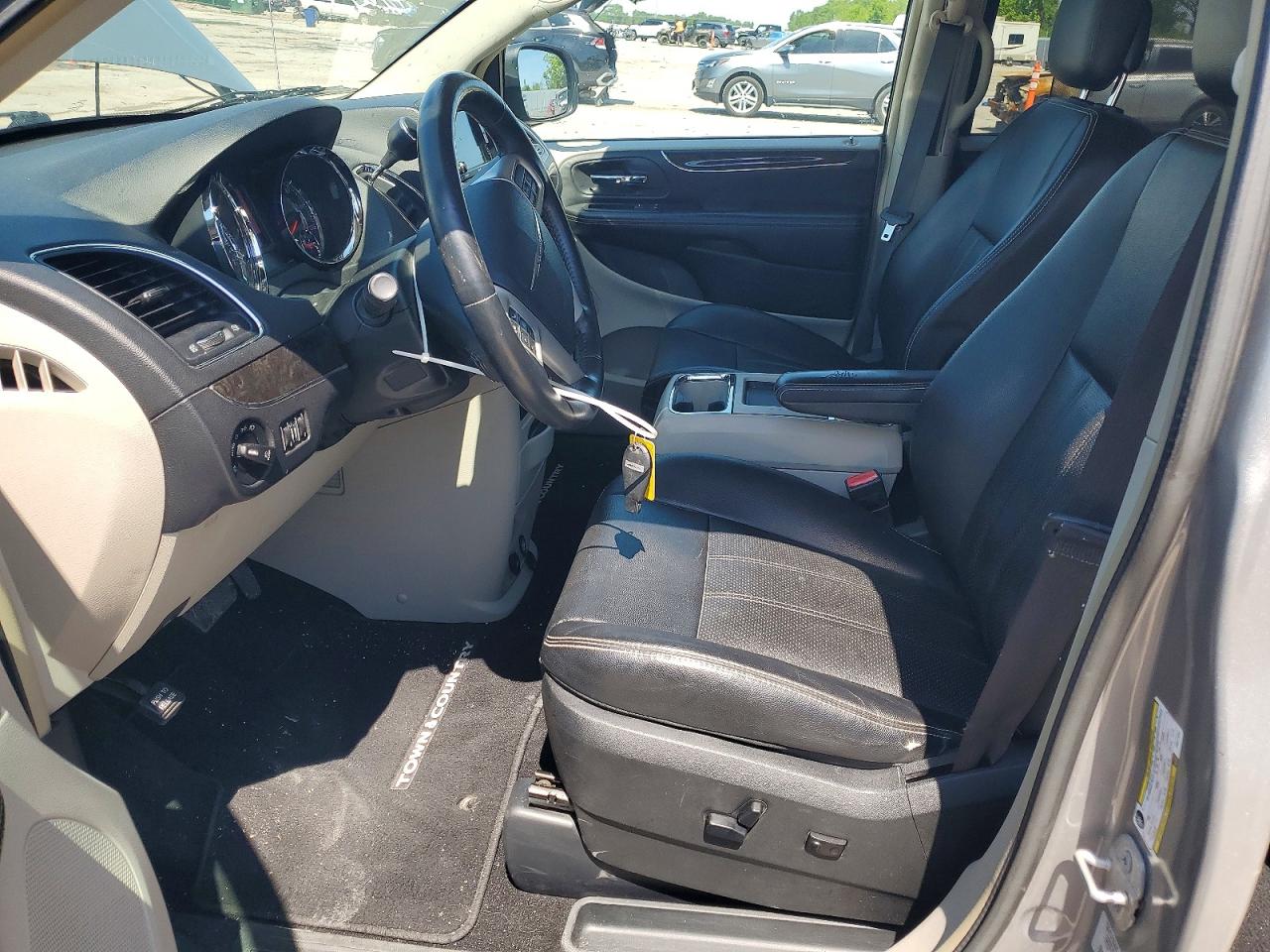 Chrysler Minivan Touring L