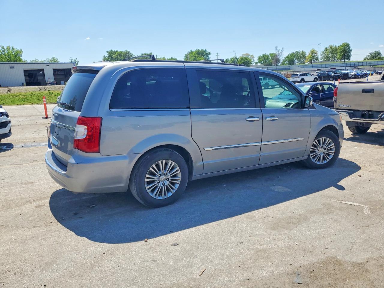Chrysler Minivan Touring L