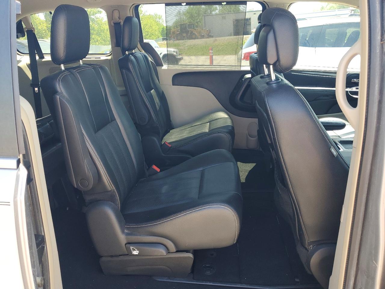 Chrysler Minivan Touring L
