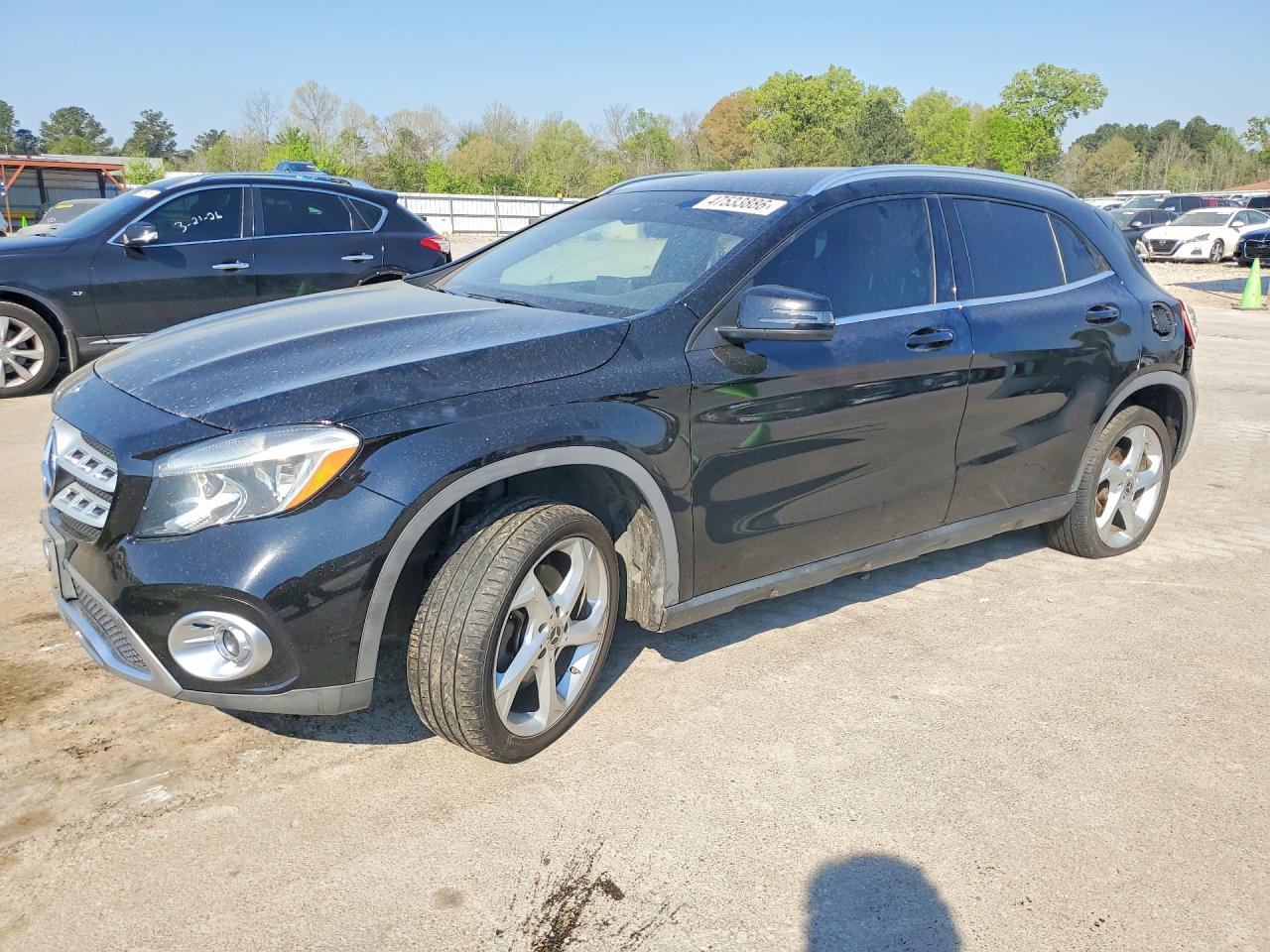 Salvage Mercedes-Benz GLA Image