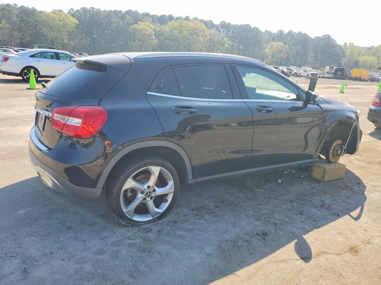 Mercedes-Benz GLA 250 4matic