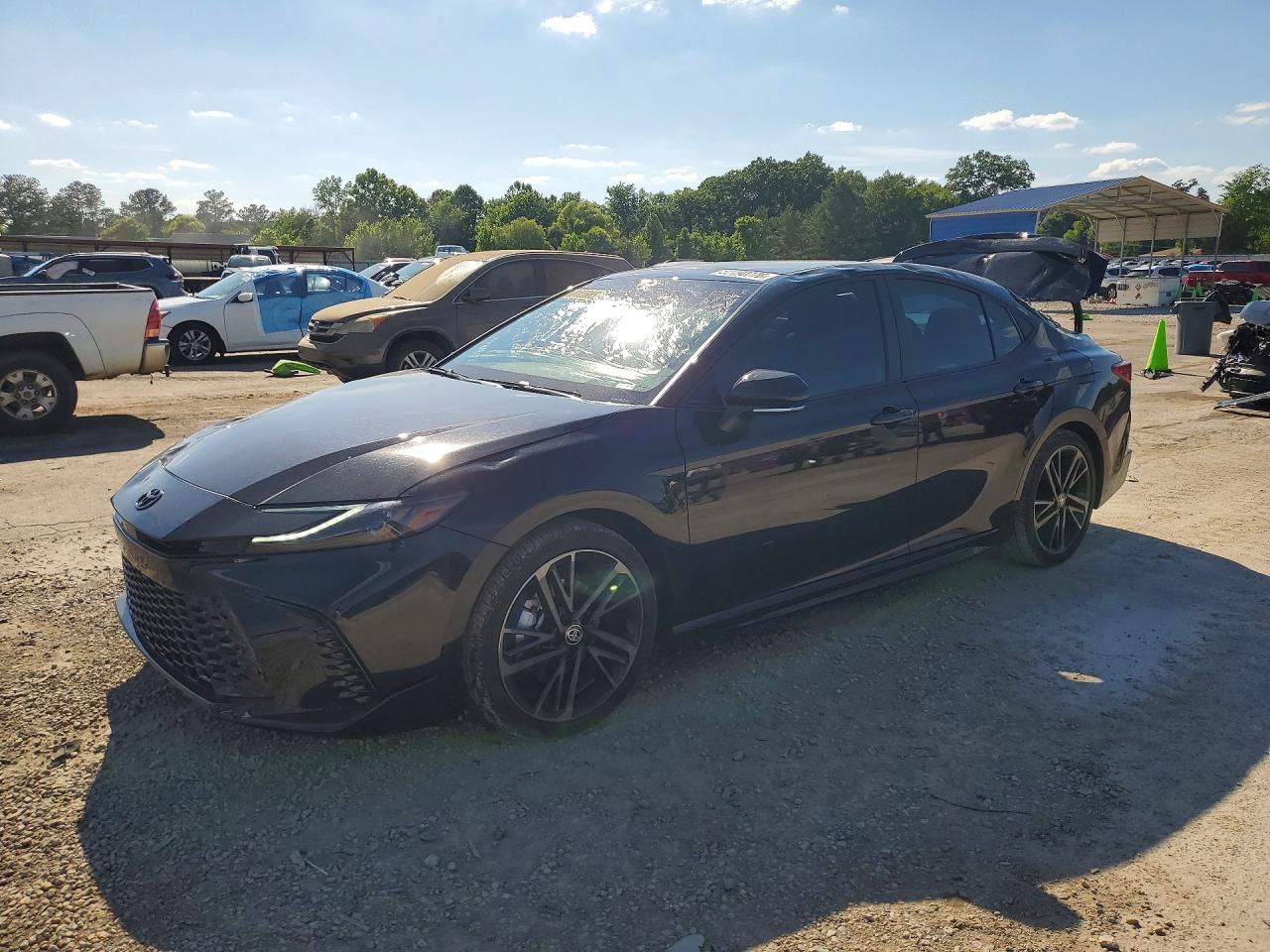 Salvage Toyota Camry Image