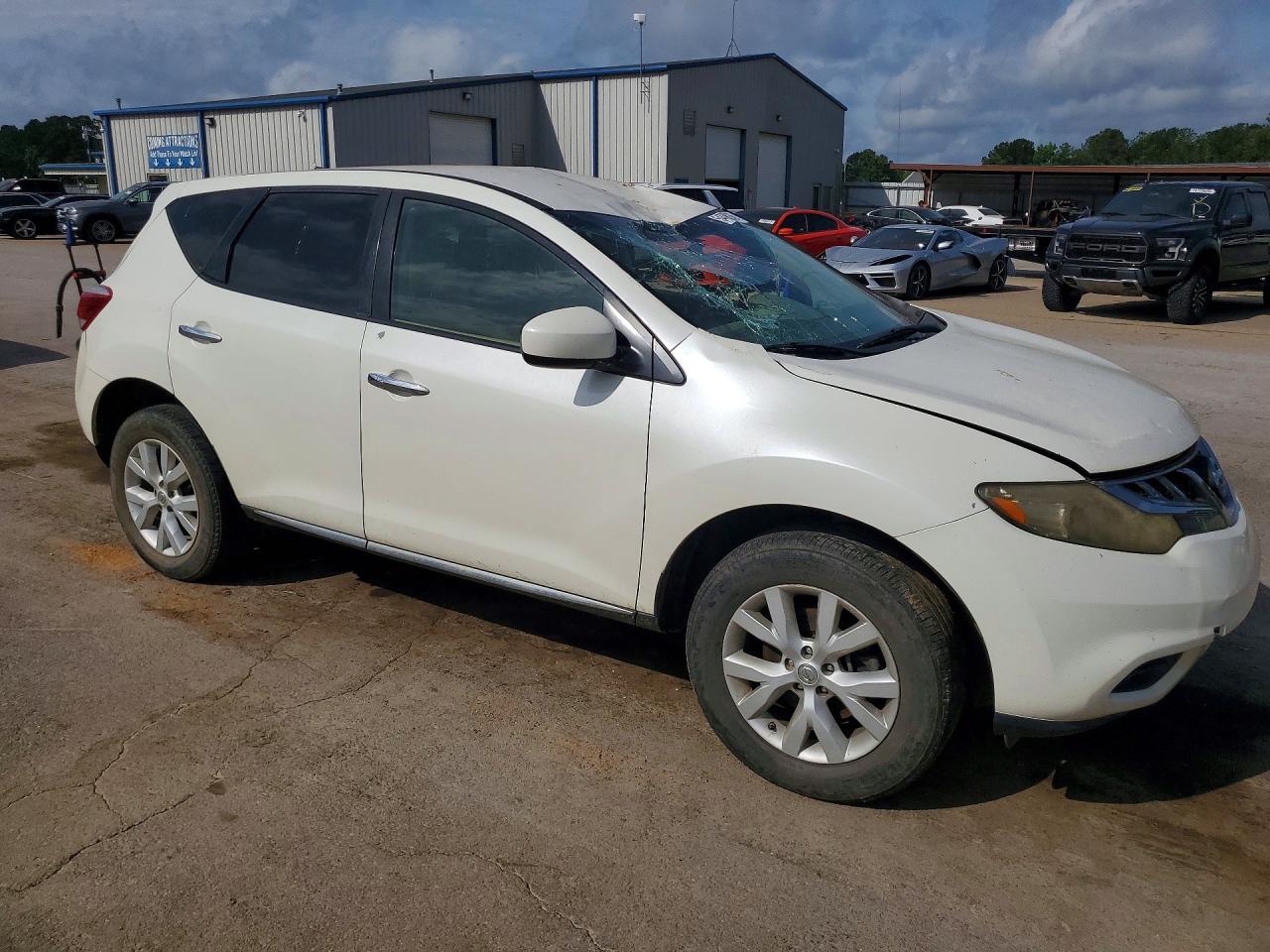 Nissan Murano S