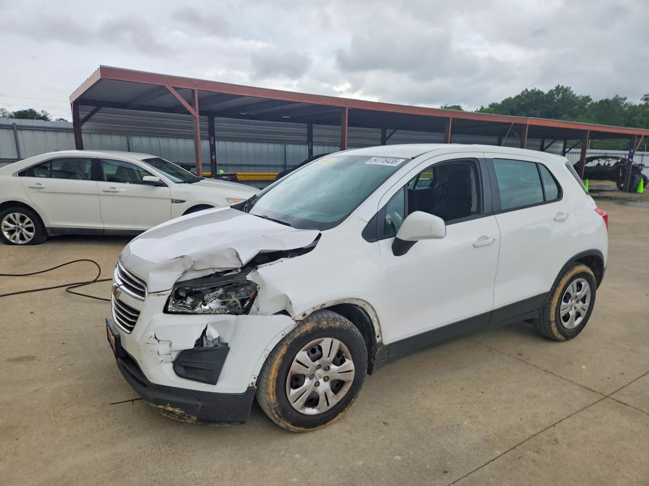 Salvage Chevrolet Trax Image