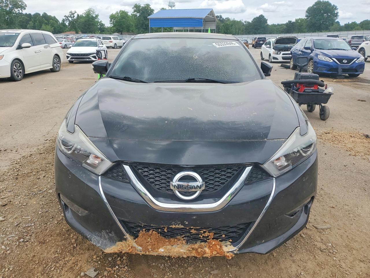 Nissan Maxima Platinum