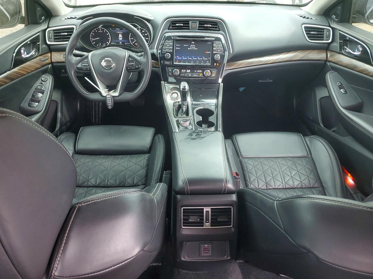 Nissan Maxima Platinum