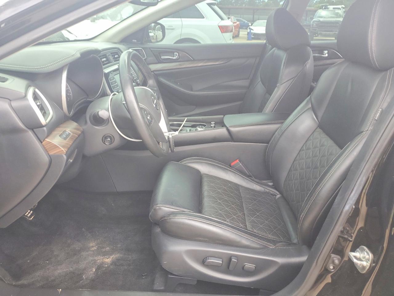 Nissan Maxima Platinum