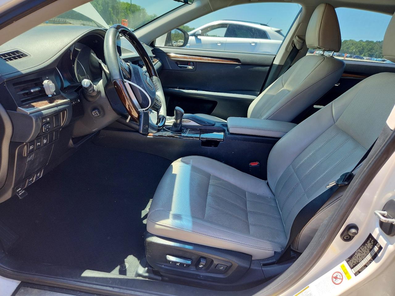 Lexus Es Base