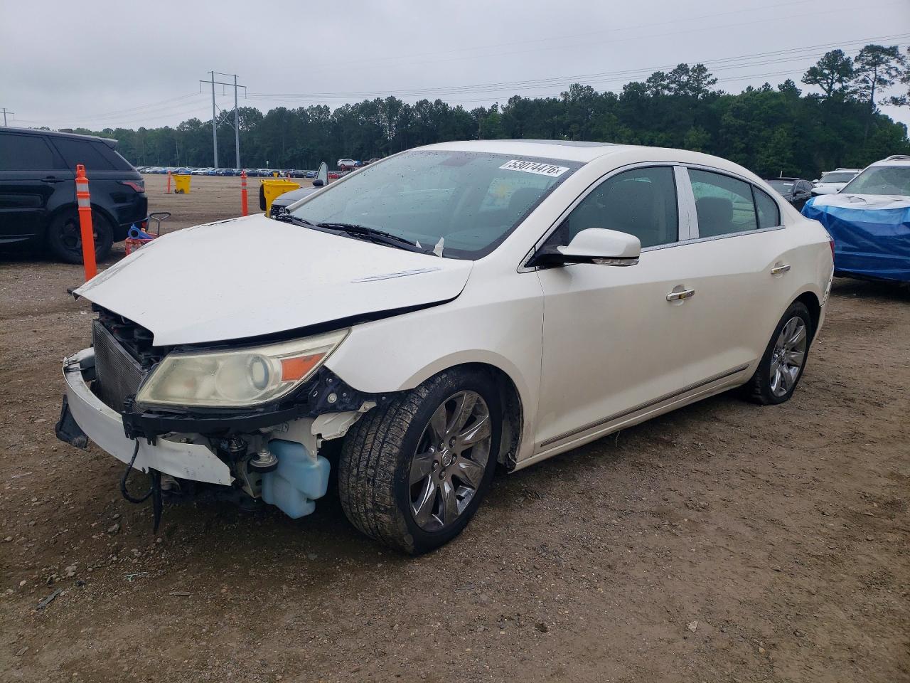 Salvage Buick LaCrosse Image
