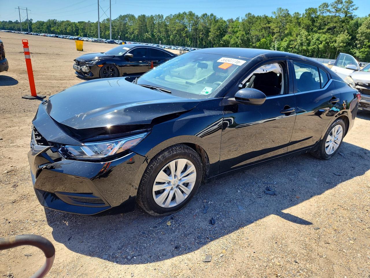 Salvage Nissan Sentra Image