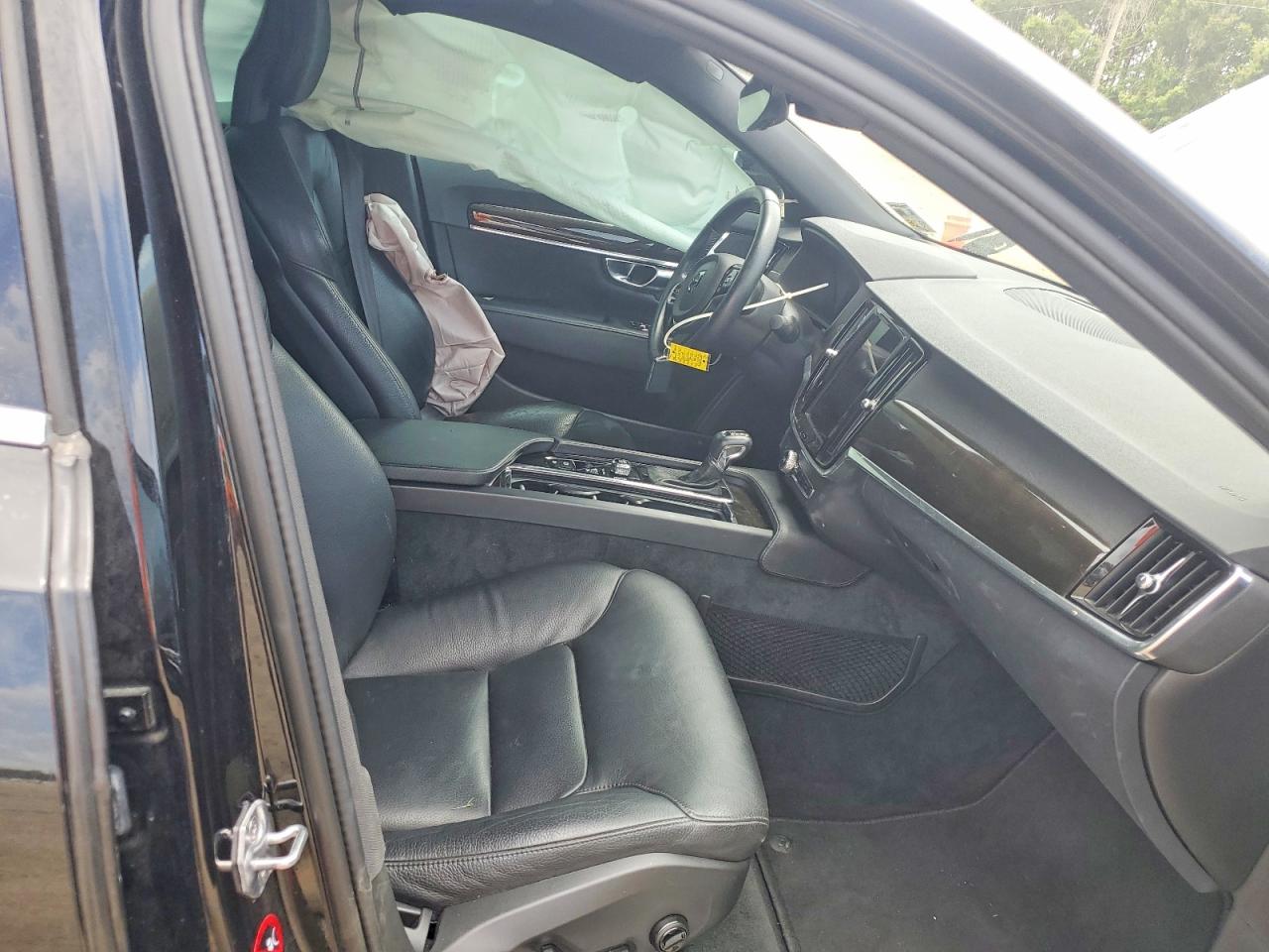 Volvo S90 T5 Momentum