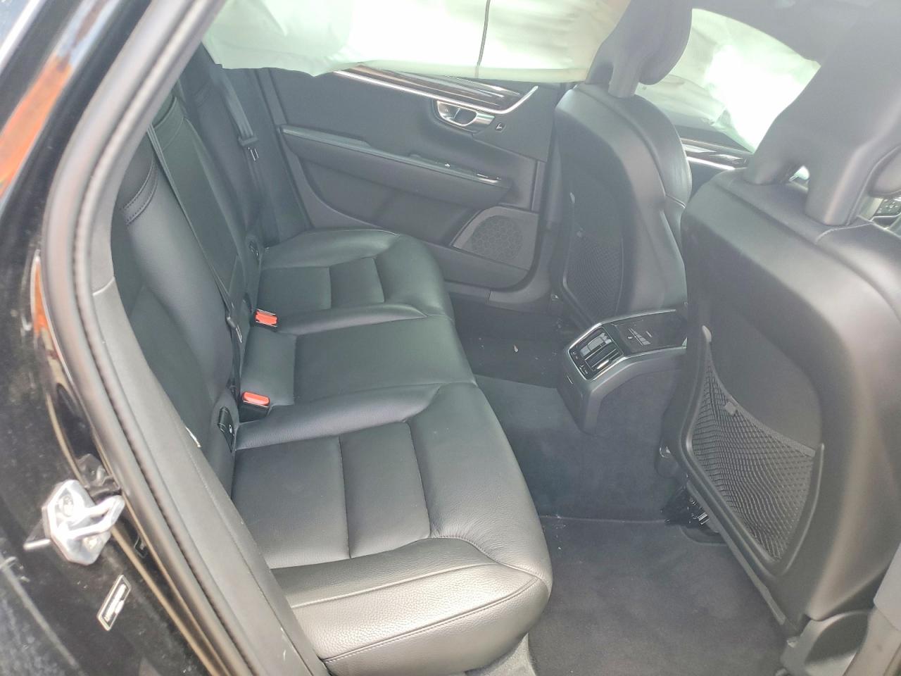 Volvo S90 T5 Momentum