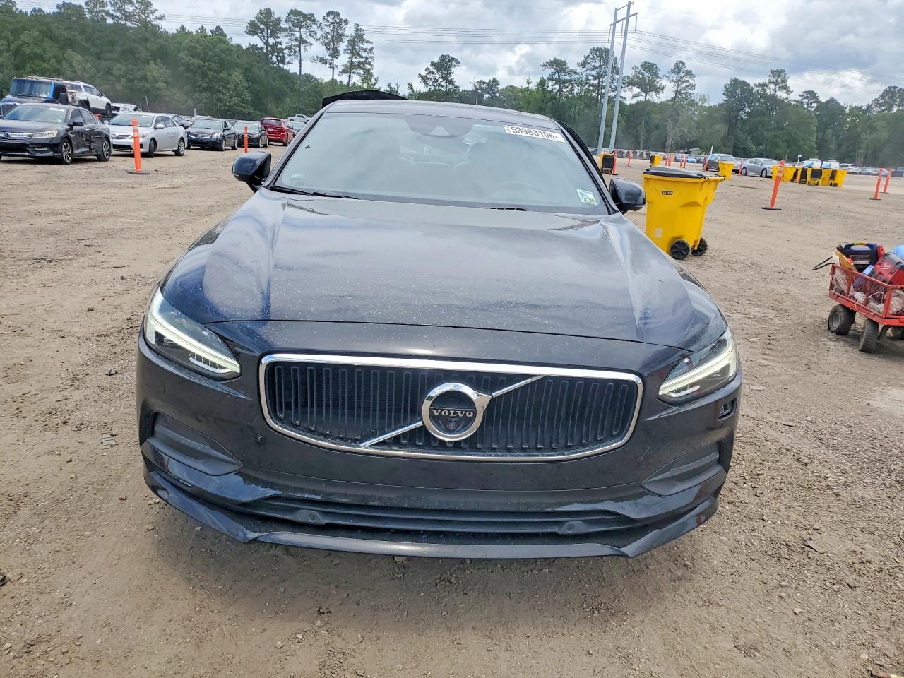 Volvo S90 T5 Momentum