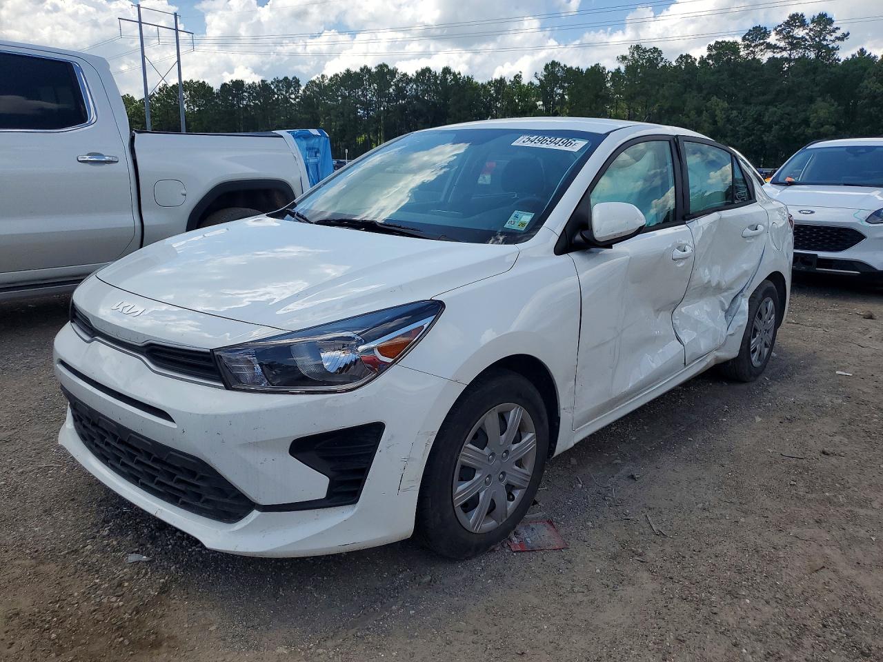 Salvage Kia Rio Image