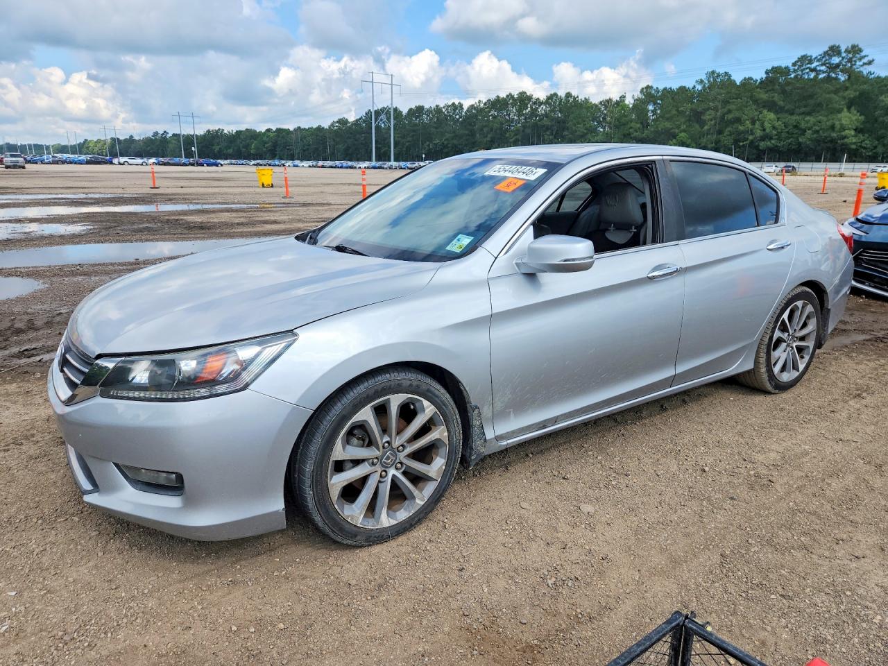 Salvage Honda Accord Image