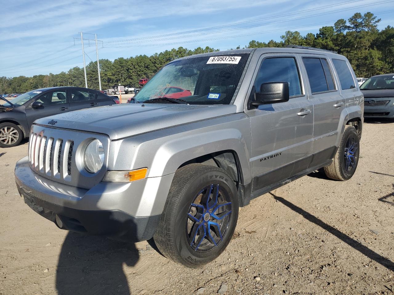 Salvage Jeep Patriot Image