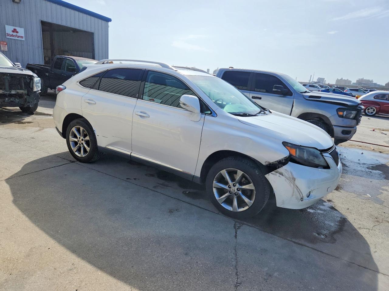 Lexus RX Base