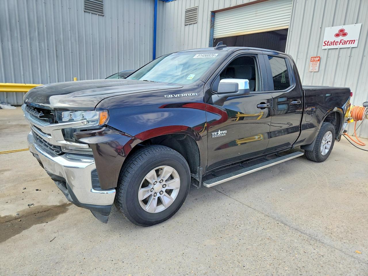 Salvage Chevrolet Silverado Image