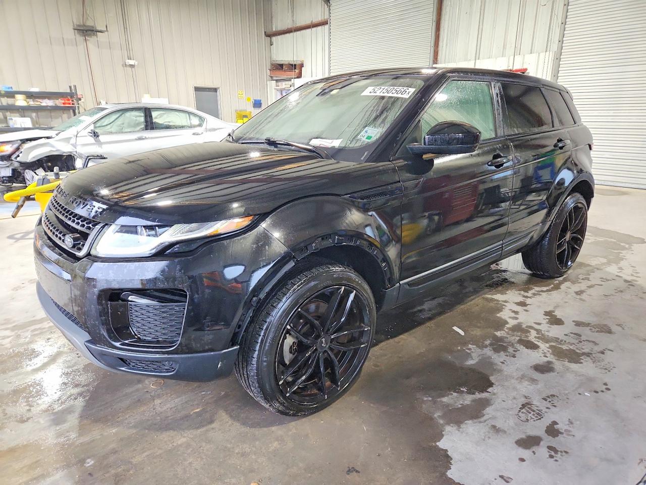 Salvage Land Rover Range Rover Image