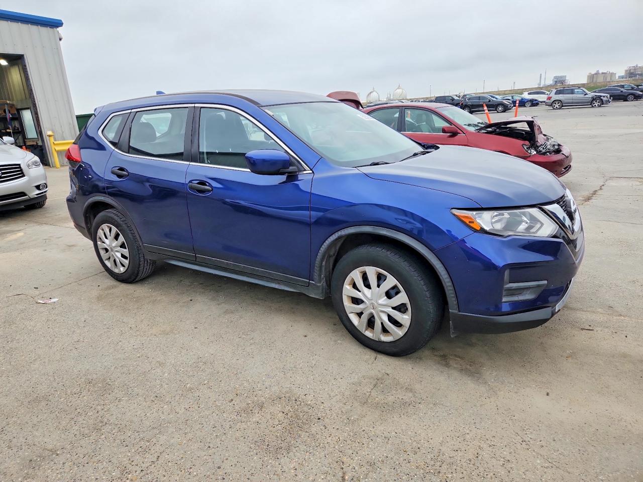Nissan Rogue S