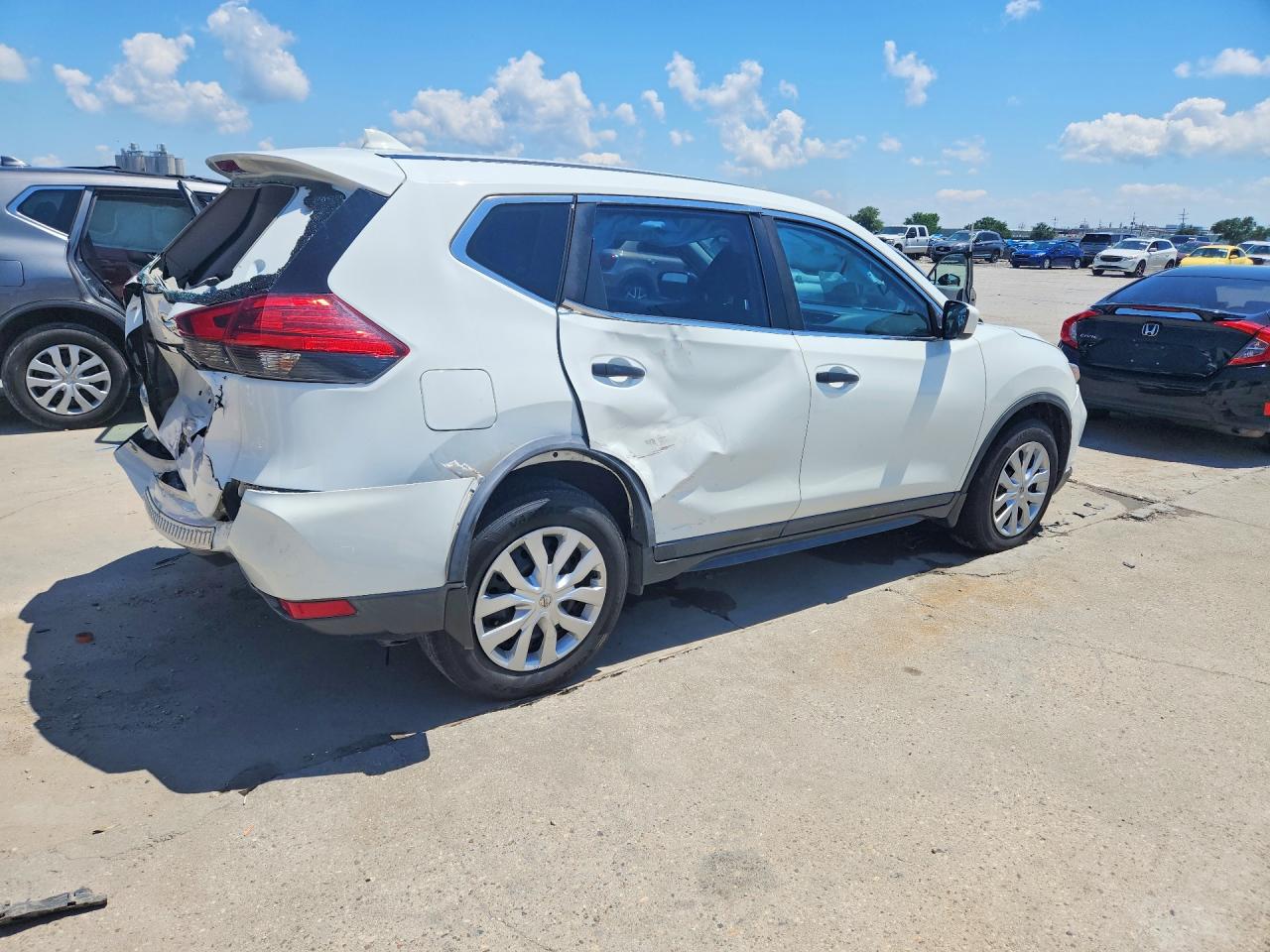 Nissan Rogue S