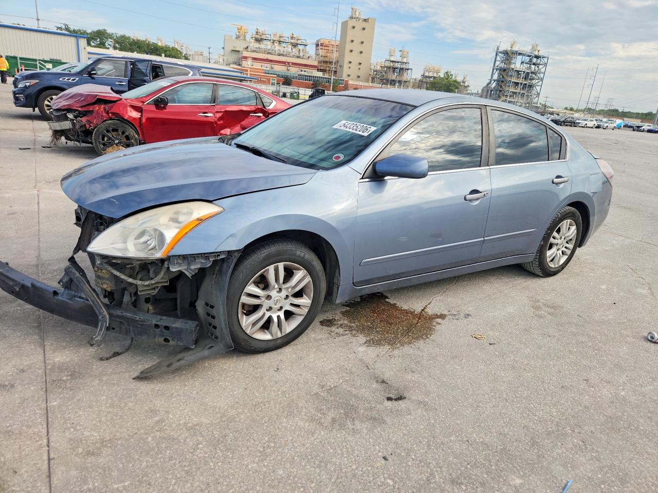 Salvage Nissan Altima Image